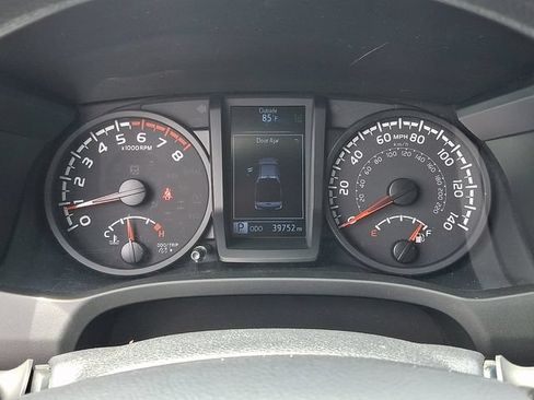 Used 2021 Toyota Tacoma SR w/ SR Convenience Package RWD image 16