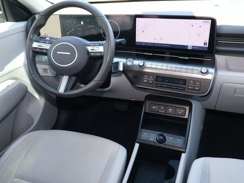 Used 2024 Hyundai Kona SEL FWD image 9
