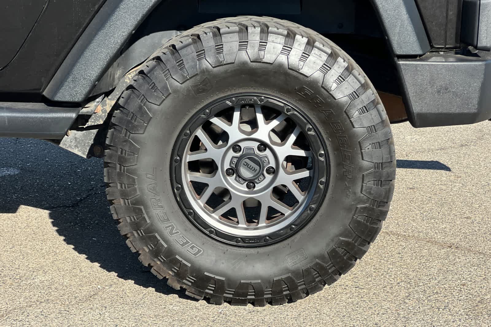 Used 2016 Jeep Wrangler Sport w/ Quick Order Package 24S AWD/4WD image 25