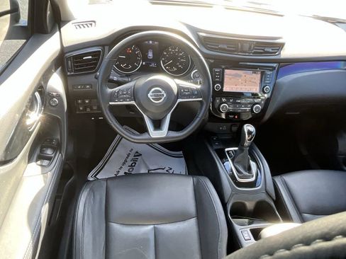 Certified 2022 Nissan Rogue Sport SL image 41