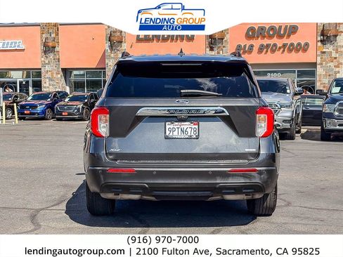 Used 2020 Ford Explorer XLT RWD image 3