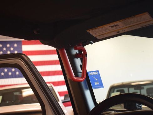 Used 2018 Jeep Wrangler Unlimited Sport S image 52