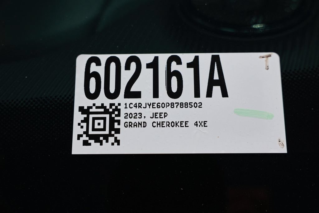 Used 2023 Jeep Grand Cherokee Summit w/ Luxury Tech Group V AWD/4WD image 46
