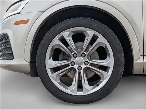 Used 2016 Audi Q3 2.0T Prestige w/ Prestige Package image 24