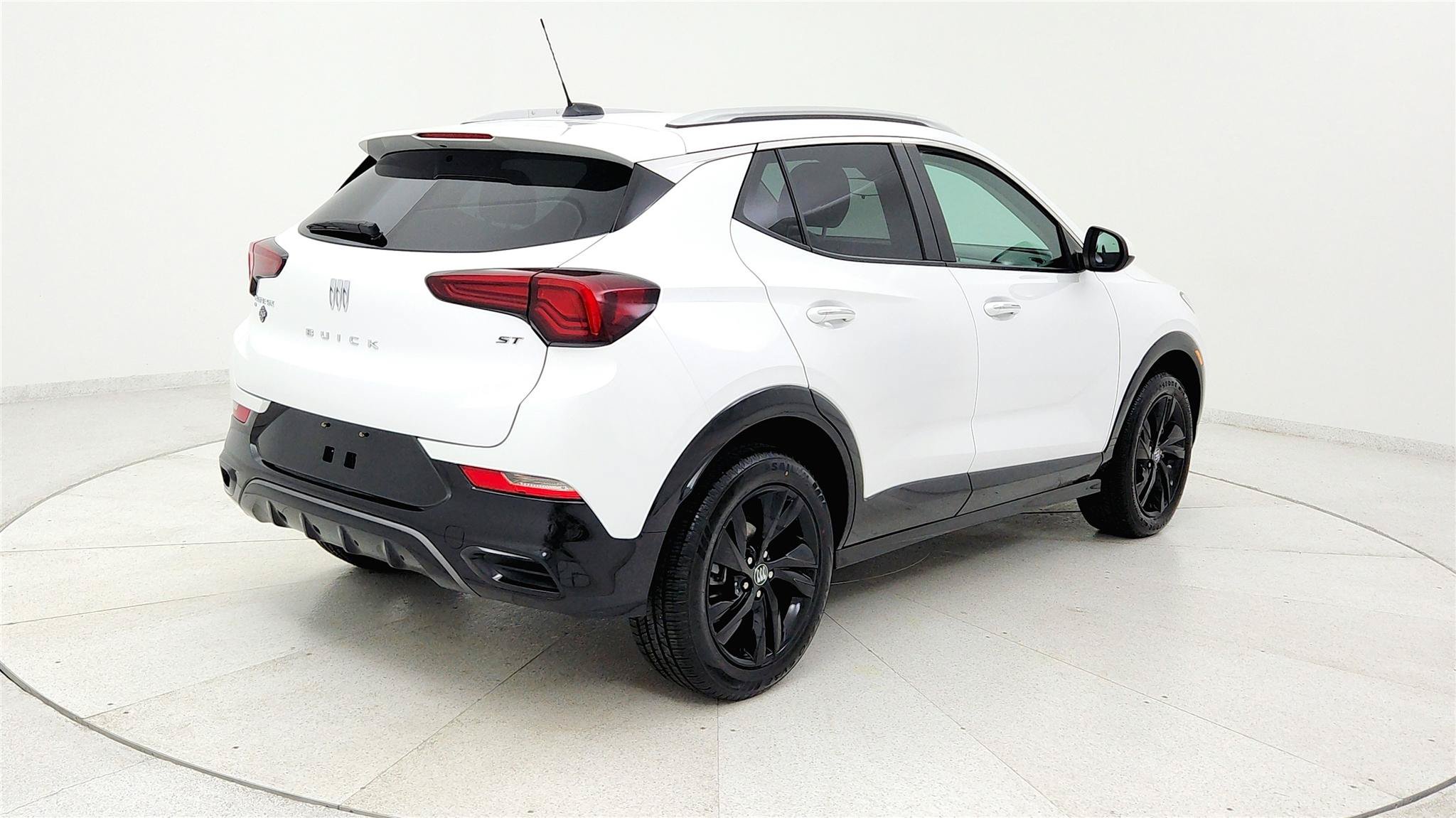 Used 2024 Buick Encore GX Sport Touring AWD/4WD image 5