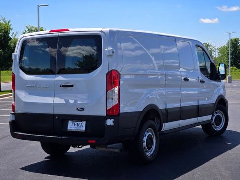 Used 2020 Ford Transit 250 Low Roof RWD image 9
