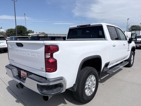 Used 2026 Chevrolet Silverado 2500 LT AWD/4WD image 6