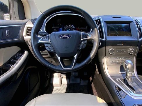 Used 2017 Ford Edge SEL w/ Equipment Group 201A AWD/4WD image 6