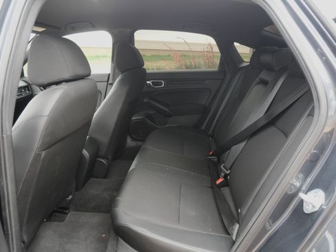 Used 2025 Honda Civic Sport image 9