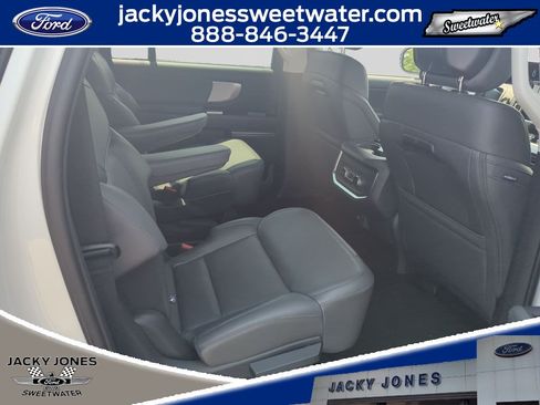 New 2027 Ford Expedition Max Active RWD image 18