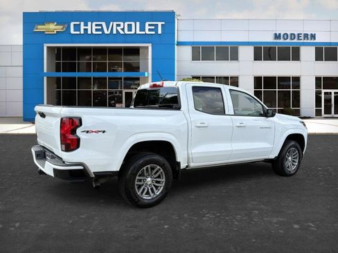 Used 2025 Chevrolet Colorado LT w/ Advanced Trailering Package AWD/4WD image 5