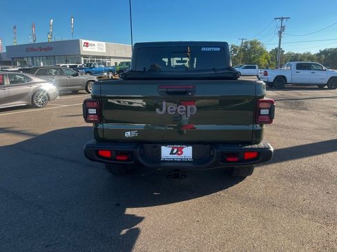 Used 2021 Jeep Gladiator Rubicon image 5