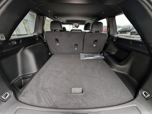 New 2026 Jeep Grand Cherokee Altitude image 11