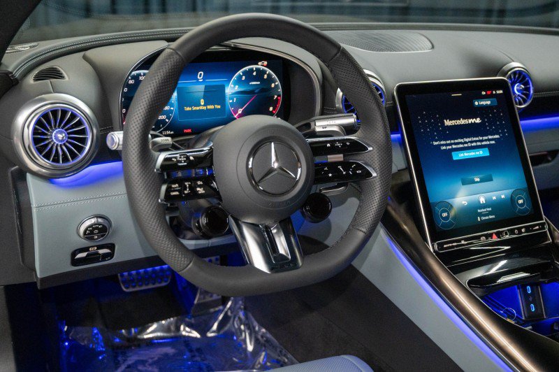 New 2027 Mercedes-Benz SL 43 AMG image 13