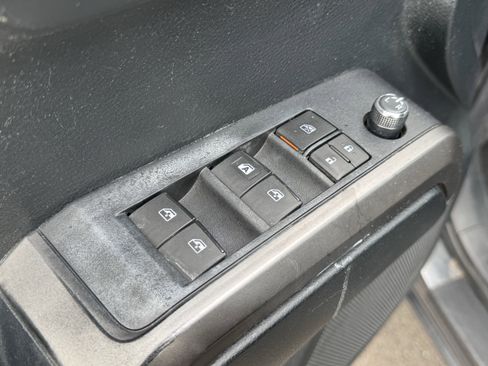 Used 2017 Toyota Tacoma SR5 w/ Tow Package image 23