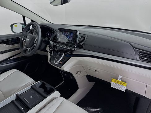 New 2026 Honda Odyssey Touring image 40
