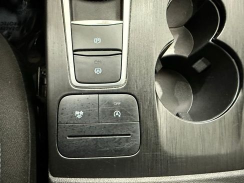 Used 2024 Ford Escape Active image 40