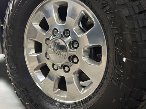 Certified 2015 GMC Sierra 2500 SLT w/ Driver Alert Package image 9