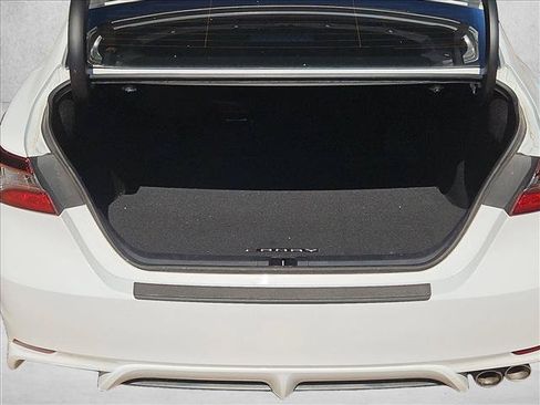 Used 2023 Toyota Camry SE w/ Audio Upgrade Package FWD image 6