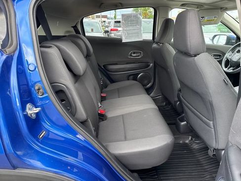 Used 2019 Honda HR-V EX image 10
