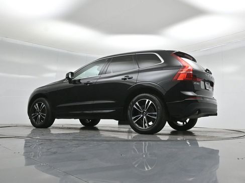 Used 2021 Volvo XC60 T5 Momentum w/ Premium Package image 51