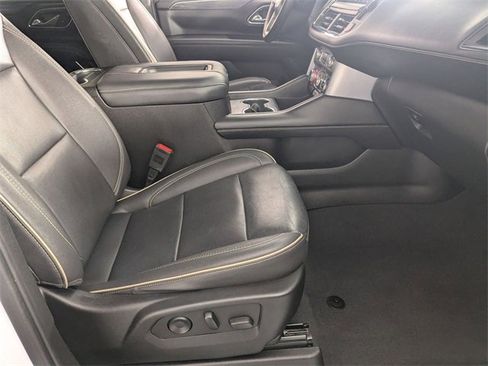 Certified 2023 GMC Yukon SLT image 34