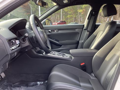 Used 2025 Honda Civic Sport image 16