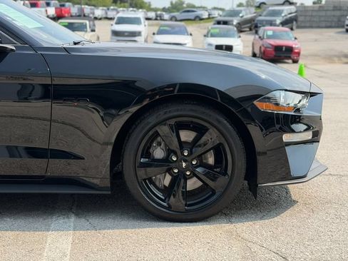 Used 2022 Ford Mustang GT Premium w/ Equipment Group 401A RWD image 9