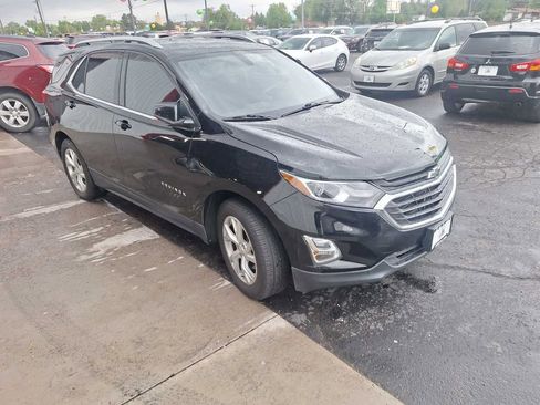Used 2019 Chevrolet Equinox LT w/ Sun & Navigation Package AWD/4WD image 10
