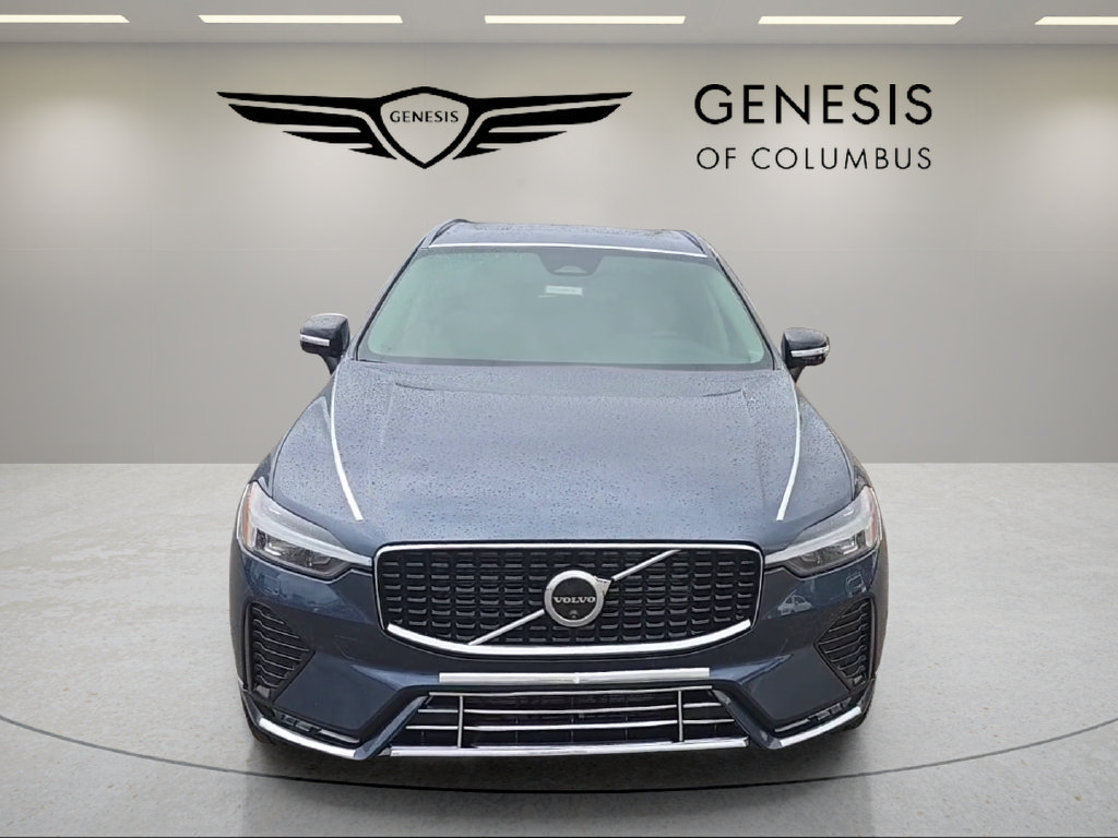Used 2024 Volvo XC60 B5 Plus w/ Protection Package Premier AWD/4WD image 8