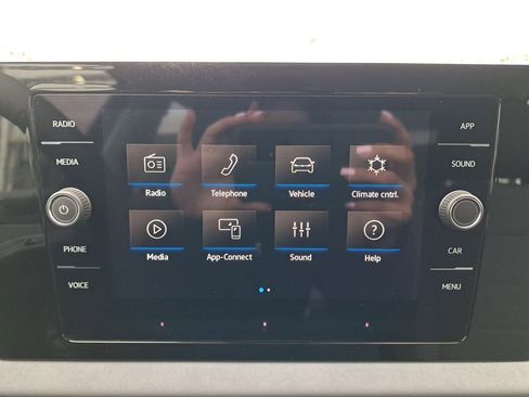 New 2026 Volkswagen Jetta SE FWD image 21