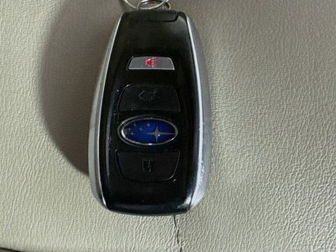 Used 2017 Subaru Crosstrek 2.0i Limited AWD/4WD image 37