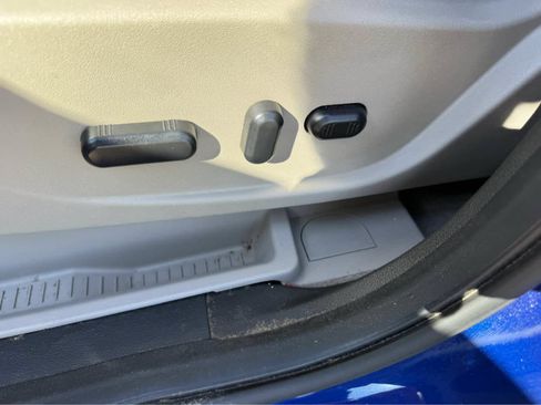 Used 2016 Ford Escape Titanium w/ Equipment Group 301A AWD/4WD image 14