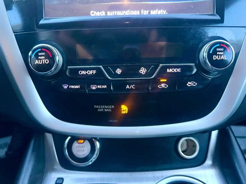 Used 2017 Nissan Murano S w/ Navigation Package AWD/4WD image 19
