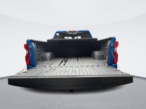 Used 2022 Chevrolet Silverado 1500 ZR2 w/ Technology Package image 24