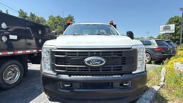 Used 2022 Ford F450 XL w/ Snow Plow Prep Package RWD image 2