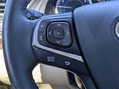 Used 2017 Toyota Camry XLE image 24