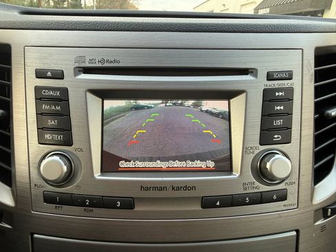 Used 2013 Subaru Outback 2.5i Limited image 35