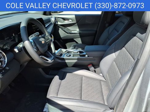 New 2026 Chevrolet Equinox LT w/ Convenience Package II FWD image 5