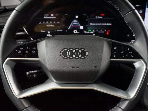 Used 2025 Audi Q5 Premium Plus AWD/4WD image 12