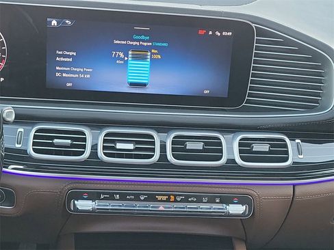 Used 2025 Mercedes-Benz GLE 450e 4MATIC image 21