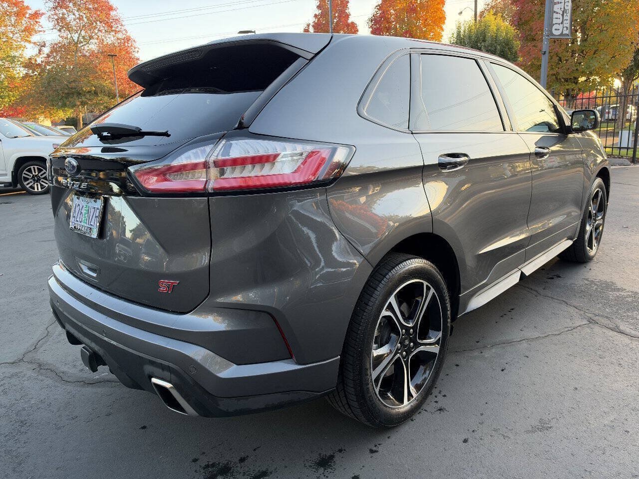 Used 2022 Ford Edge ST AWD/4WD image 5