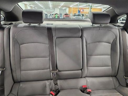 Used 2017 Chevrolet Malibu 4dr Sdn Hybrid w/ Leather Package image 32