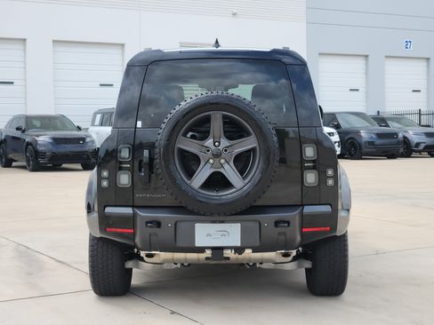 Used 2026 Land Rover Defender 110 X-Dynamic SE AWD/4WD image 6