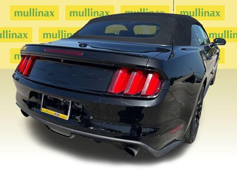 Used 2017 Ford Mustang Premium RWD image 4