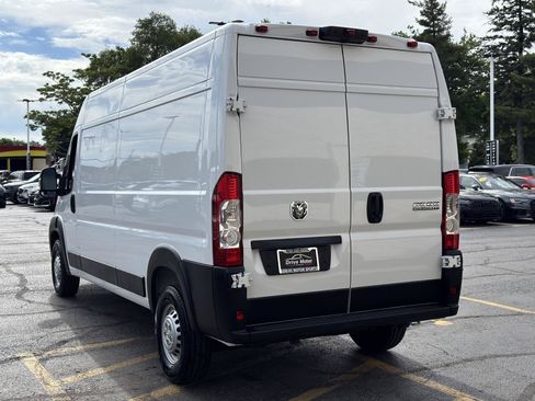 Used 2026 RAM ProMaster 2500 w/ Convenience Group FWD image 6