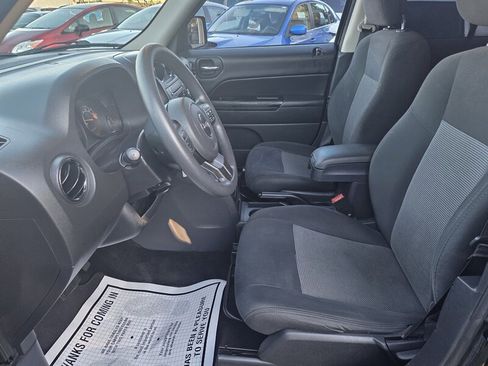 Used 2015 Jeep Patriot Sport w/ Power Value Group AWD/4WD image 9