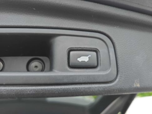 Used 2017 Honda Pilot EX-L image 10