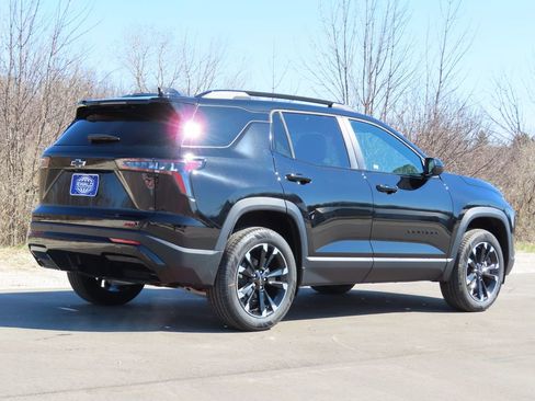 New 2026 Chevrolet Equinox RS w/ Convenience Package III AWD/4WD image 3