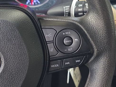 Used 2019 Toyota RAV4 LE w/ All Weather Liner Package FWD image 28